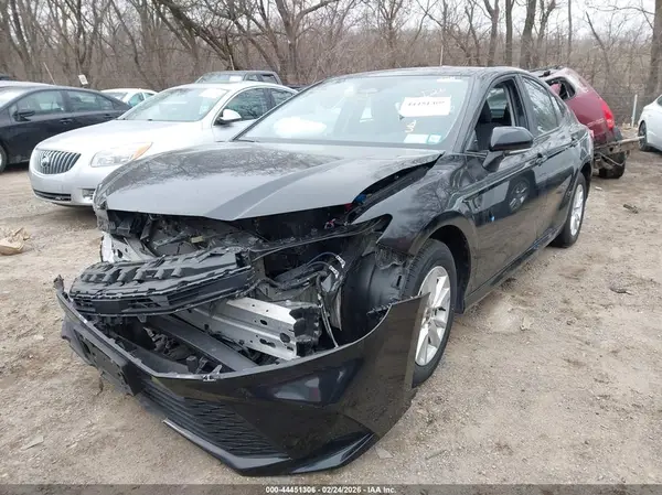 4T1DAACK1SU018676 2025 TOYOTA CAMRY - Image 2