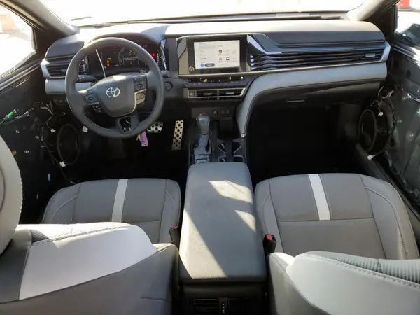 4T1DAACK1SU023554 2025 TOYOTA CAMRY - Image 8