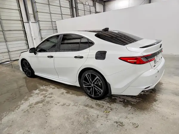 4T1DAACK1SU038183 2025 TOYOTA CAMRY - Image 2