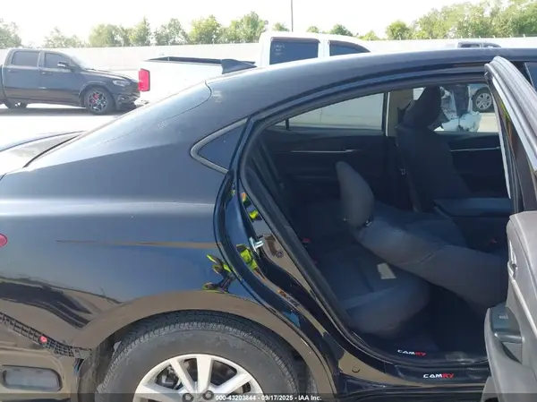 4T1DAACK1SU039608 2025 TOYOTA CAMRY - Image 8