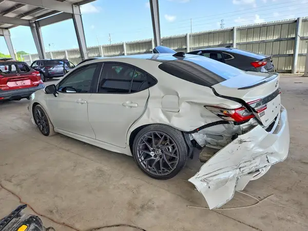 4T1DAACK1SU042590 2025 TOYOTA CAMRY - Image 2