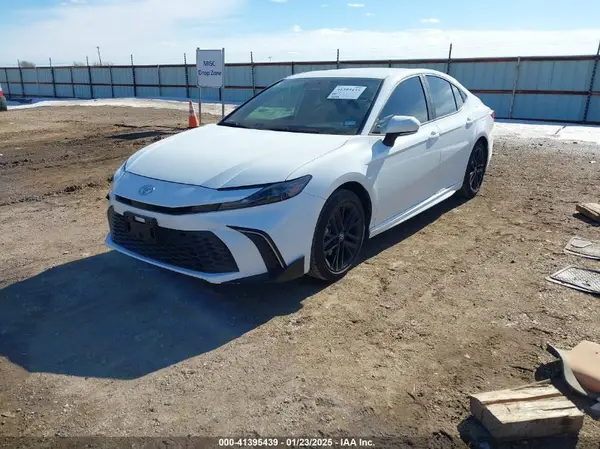 4T1DAACK1SU045411 2025 TOYOTA CAMRY - Image 2