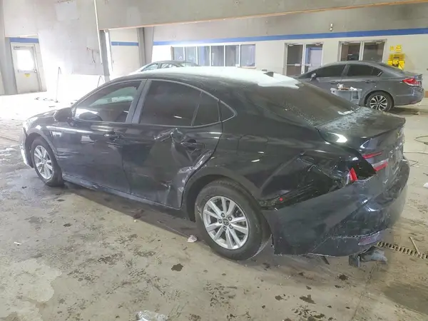4T1DAACK1SU048423 2025 TOYOTA CAMRY - Image 2