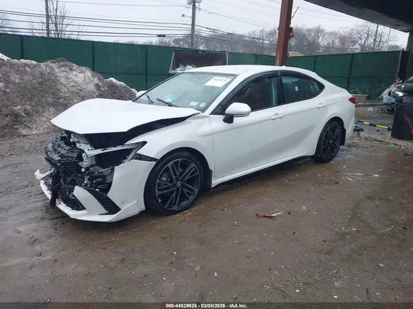 4T1DAACK1SU049572 2025 TOYOTA CAMRY - Image 2