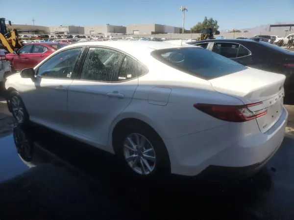 4T1DAACK1SU058899 2025 TOYOTA CAMRY - Image 2