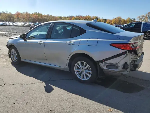 4T1DAACK1SU061155 2025 TOYOTA CAMRY - Image 2