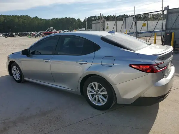 4T1DAACK1SU070292 2025 TOYOTA CAMRY - Image 2