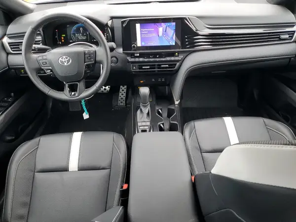 4T1DAACK1SU070955 2025 TOYOTA CAMRY - Image 8