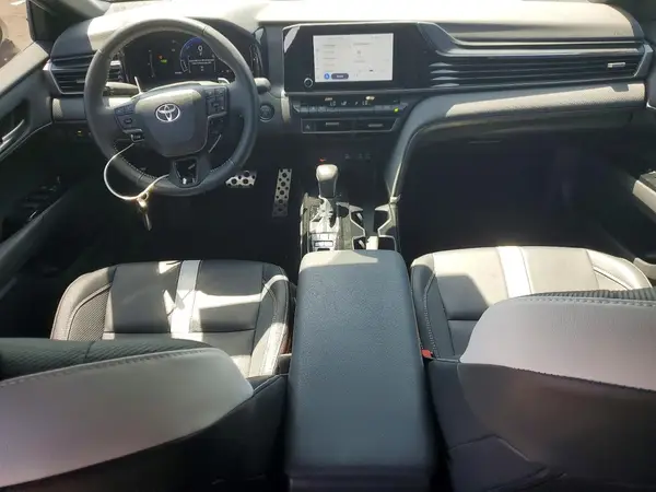 4T1DAACK1SU072446 2025 TOYOTA CAMRY - Image 8