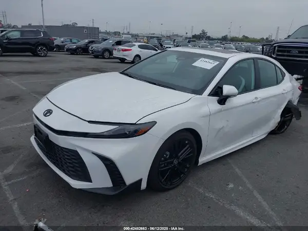 4T1DAACK1SU073838 2025 TOYOTA CAMRY - Image 2