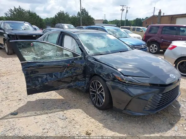 4T1DAACK1SU076240 2025 TOYOTA CAMRY - Image 1