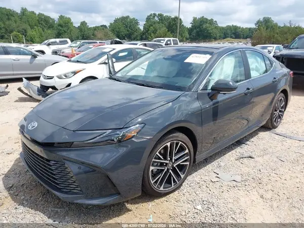 4T1DAACK1SU076240 2025 TOYOTA CAMRY - Image 2