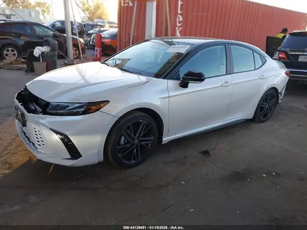4T1DAACK1SU077937 2025 TOYOTA CAMRY - Image 2