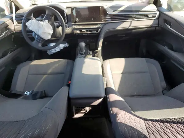 4T1DAACK1SU082555 2025 TOYOTA CAMRY - Image 8