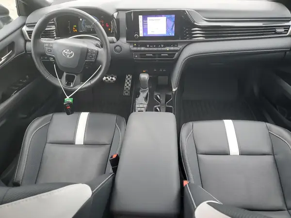 4T1DAACK1SU082703 2025 TOYOTA CAMRY - Image 8