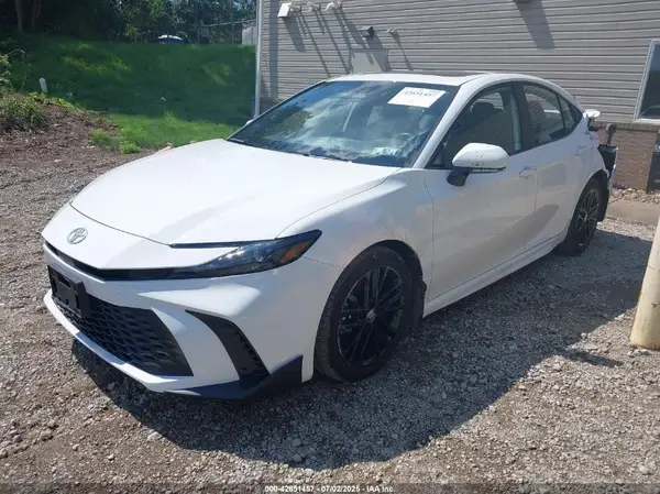 4T1DAACK1SU083186 2025 TOYOTA CAMRY - Image 2