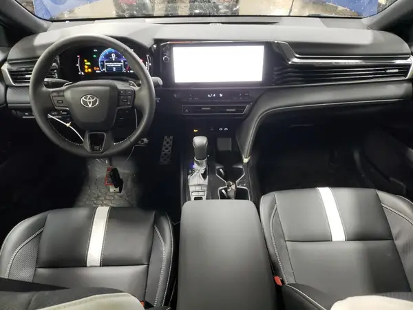 4T1DAACK1SU088128 2025 TOYOTA CAMRY - Image 8