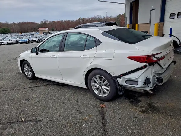 4T1DAACK1SU094172 2025 TOYOTA CAMRY - Image 2