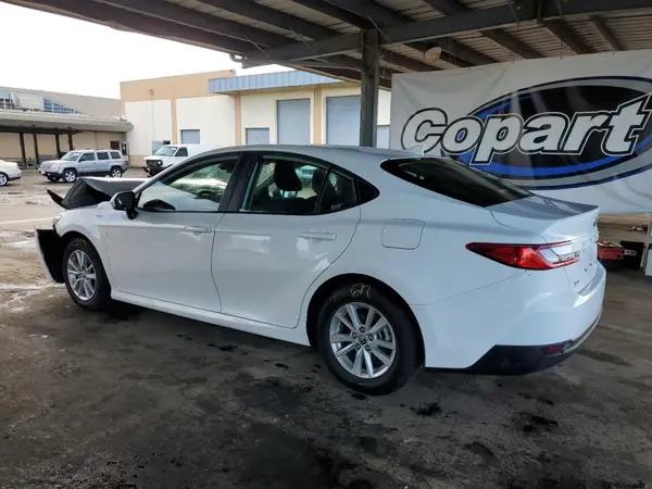 4T1DAACK1SU103422 2025 TOYOTA CAMRY - Image 2