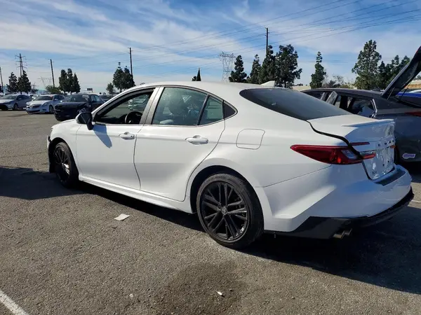 4T1DAACK1SU107275 2025 TOYOTA CAMRY - Image 2