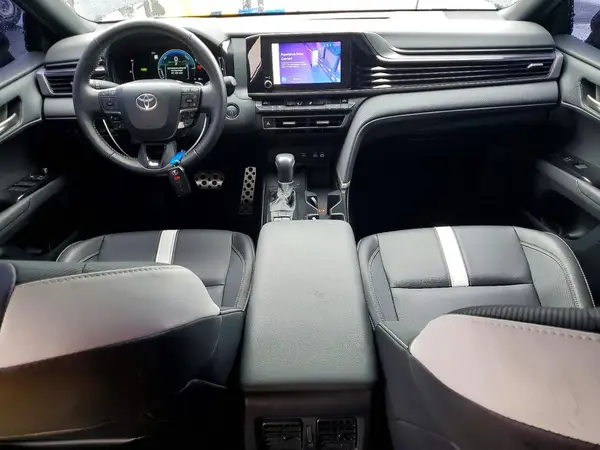 4T1DAACK1SU110810 2025 TOYOTA CAMRY - Image 8