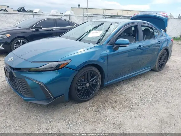 4T1DAACK1SU116641 2025 TOYOTA CAMRY - Image 2