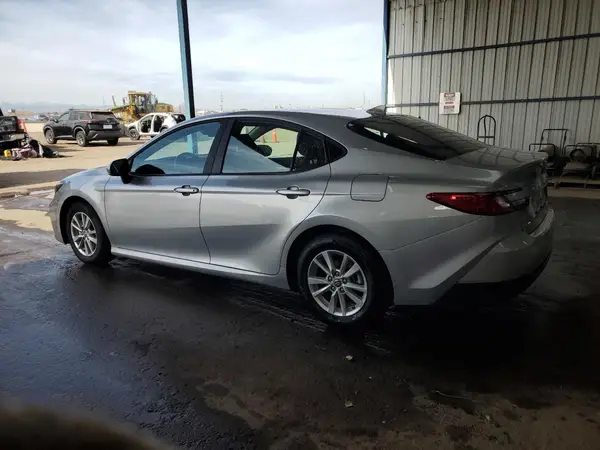4T1DAACK1SU119359 2025 TOYOTA CAMRY - Image 2