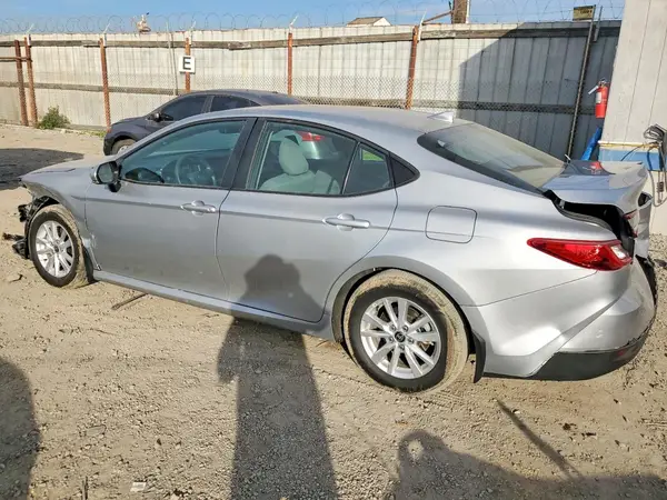4T1DAACK1SU126196 2025 TOYOTA CAMRY - Image 2