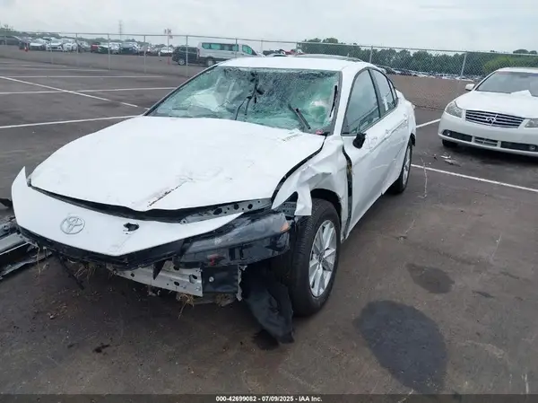 4T1DAACK1SU127848 2025 TOYOTA CAMRY - Image 2