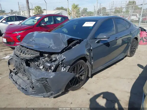4T1DAACK1SU129065 2025 TOYOTA CAMRY - Image 2