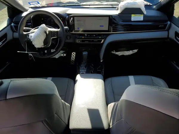 4T1DAACK1SU130278 2025 TOYOTA CAMRY - Image 8