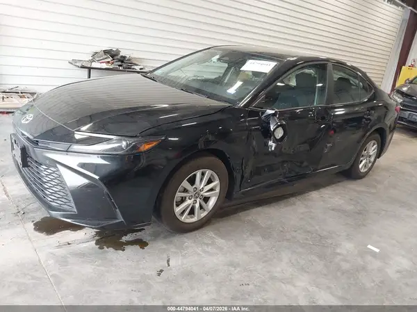 4T1DAACK1SU133956 2025 TOYOTA CAMRY - Image 2