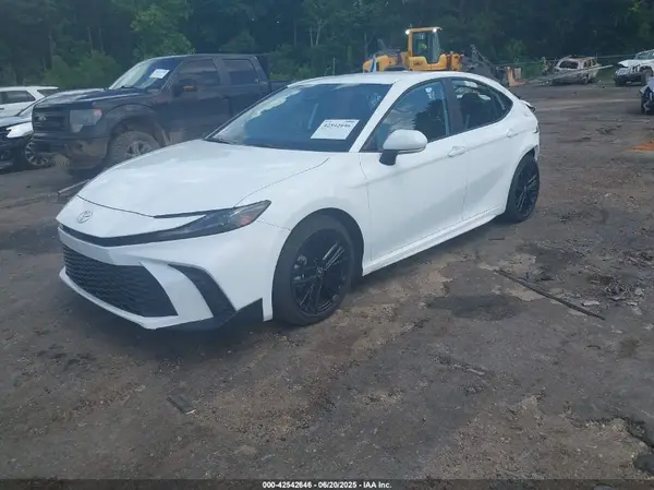 4T1DAACK1SU135402 2025 TOYOTA CAMRY - Image 2