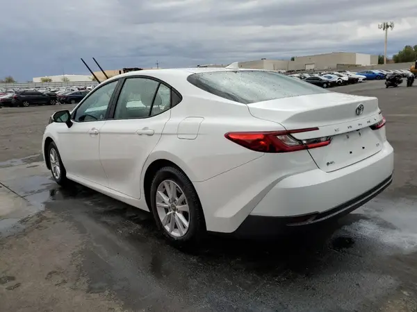 4T1DAACK1SU137909 2025 TOYOTA CAMRY - Image 2