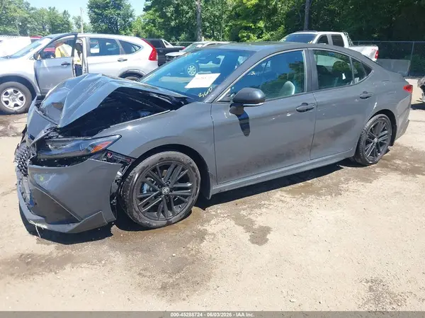4T1DAACK1SU139420 2025 TOYOTA CAMRY - Image 2