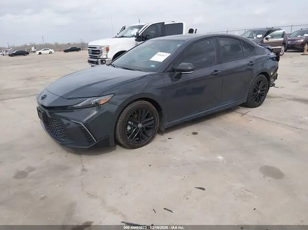 4T1DAACK1SU155990 2025 TOYOTA CAMRY - Image 2