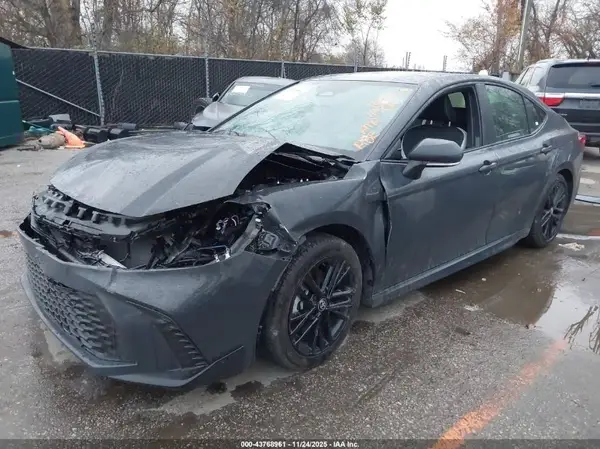 4T1DAACK1SU170568 2025 TOYOTA CAMRY - Image 2