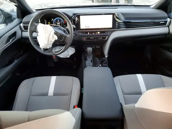 4T1DAACK1SU190884 2025 TOYOTA CAMRY - Image 8