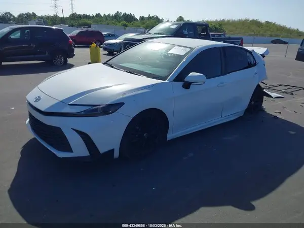 4T1DAACK1SU502802 2025 TOYOTA CAMRY - Image 2
