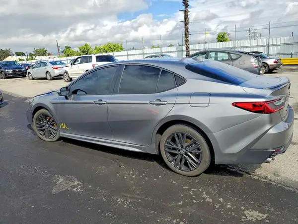 4T1DAACK1SU504257 2025 TOYOTA CAMRY - Image 2