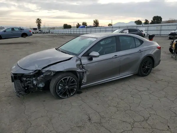 4T1DAACK1SU510706 2025 TOYOTA CAMRY - Image 1