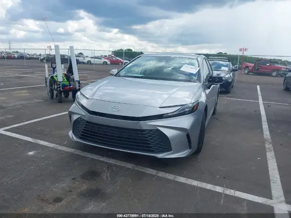 4T1DAACK1SU511905 2025 TOYOTA CAMRY - Image 2