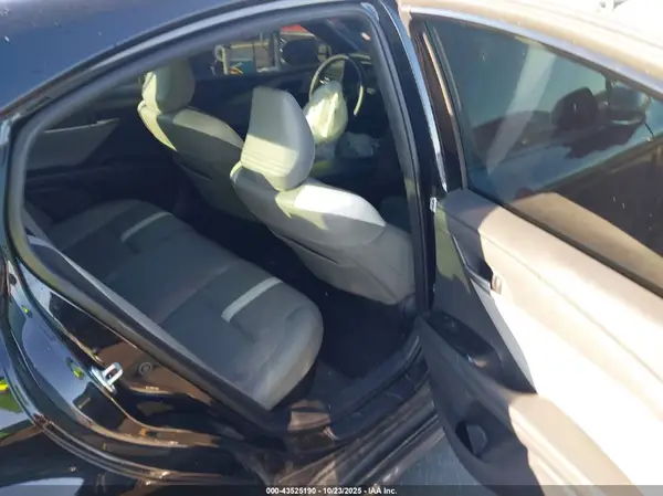 4T1DAACK1SU515453 2025 TOYOTA CAMRY - Image 8