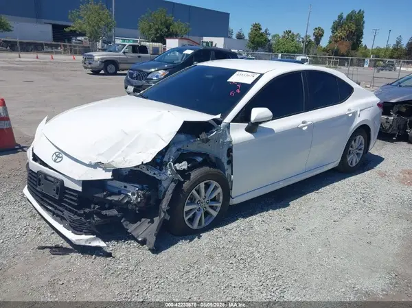 4T1DAACK1SU516120 2025 TOYOTA CAMRY - Image 2