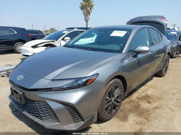 4T1DAACK1SU524766 2025 TOYOTA CAMRY - Image 2