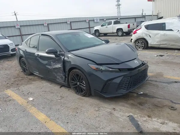 4T1DAACK1SU525786 2025 TOYOTA CAMRY - Image 1