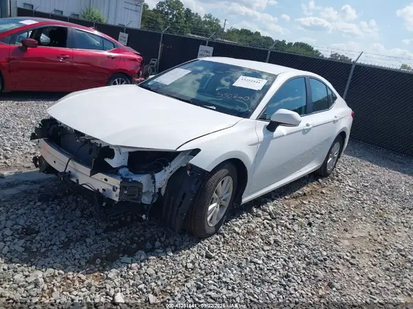 4T1DAACK1SU530860 2025 TOYOTA CAMRY - Image 2