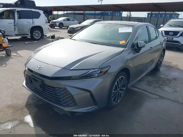 4T1DAACK1SU532141 2025 TOYOTA CAMRY - Image 2