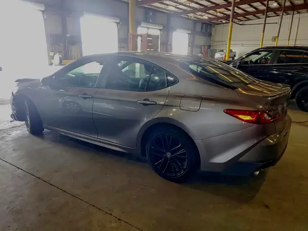 4T1DAACK1SU538487 2025 TOYOTA CAMRY - Image 2