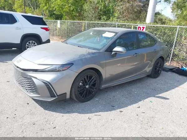 4T1DAACK1SU545813 2025 TOYOTA CAMRY - Image 2